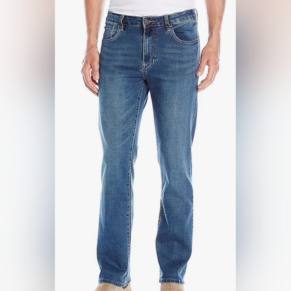 IZOD men's comfort straight jean size W32L32  blue color